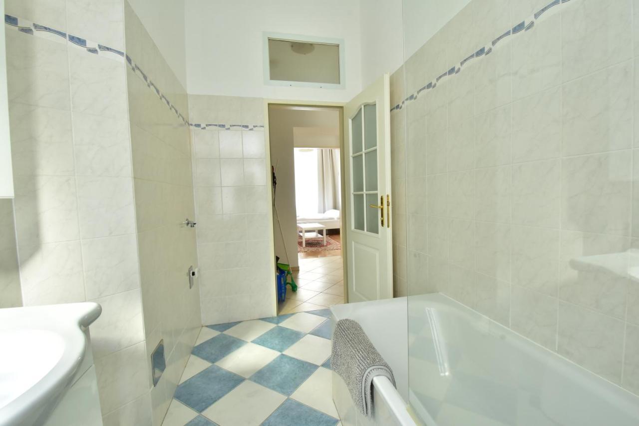 Universum Apartment 3 Βιέννη Εξωτερικό φωτογραφία