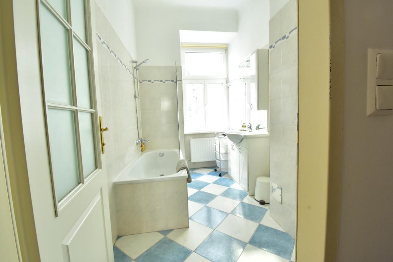 Universum Apartment 3 Βιέννη Εξωτερικό φωτογραφία